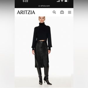 Never worn size M button up skirt